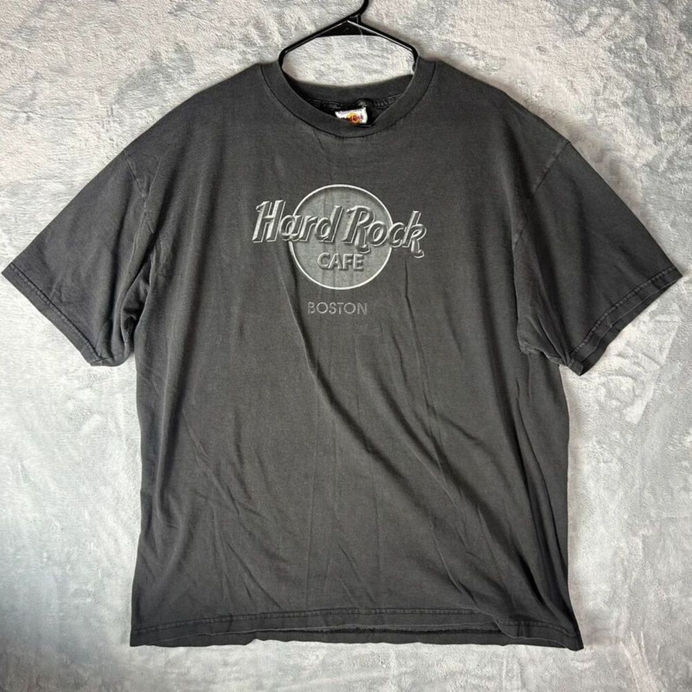 Hard Rock Cafe graphic tshirt
